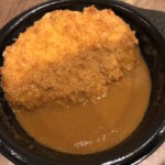 【セイコマ】カロリーは驚異の956kal！北海道セイコーマートのカツカレーは生半可な覚悟で食べてはいけない！